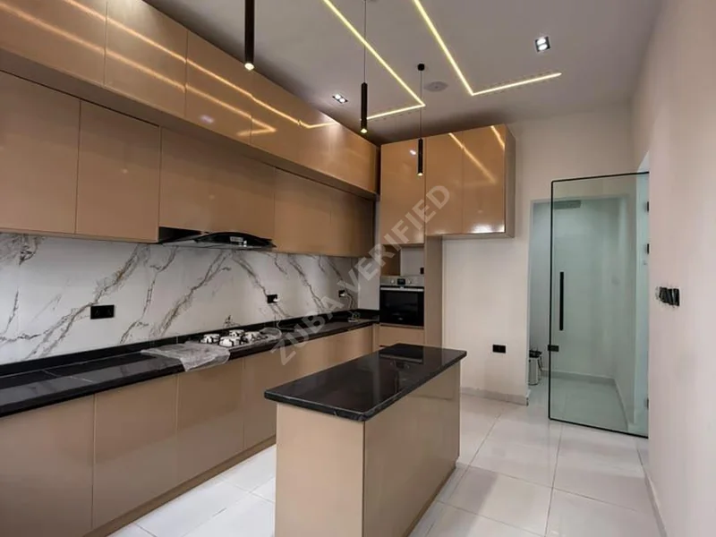 4-bedroom FULLY DETACHED DUPLEX photo 5